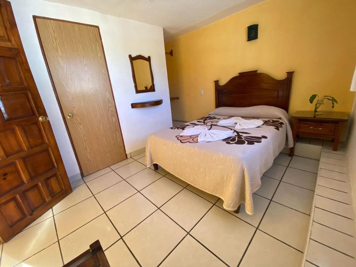 Hotel Camelinas Area Blanca Pátzcuaro Buitenkant foto