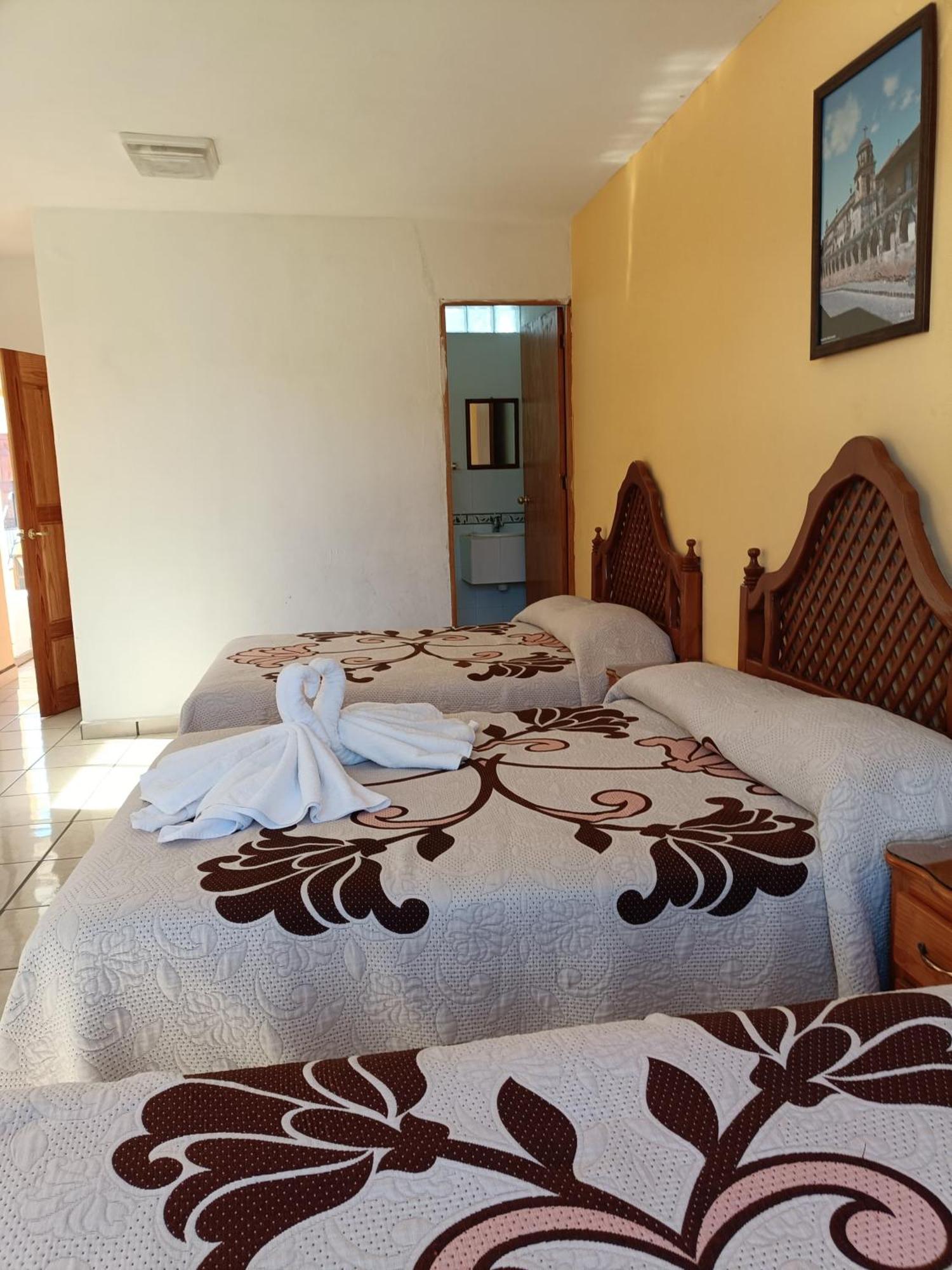 Hotel Camelinas Area Blanca Pátzcuaro Buitenkant foto